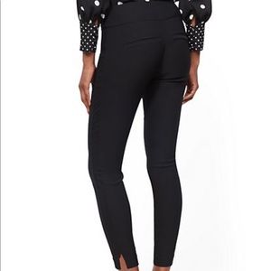 NWT 1 pair NY&CO high waisted pull on ankle pants